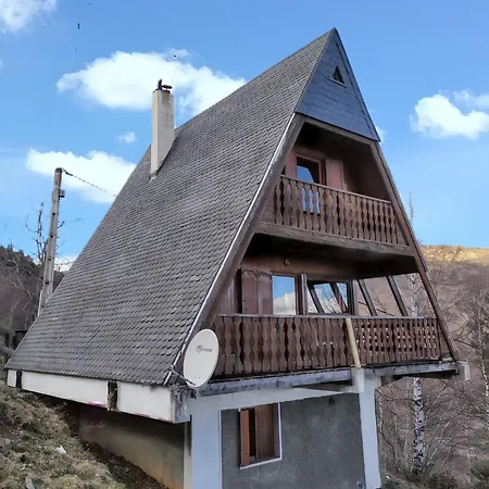 Authentique à Avec Vue Sur La Montagne Chalet *