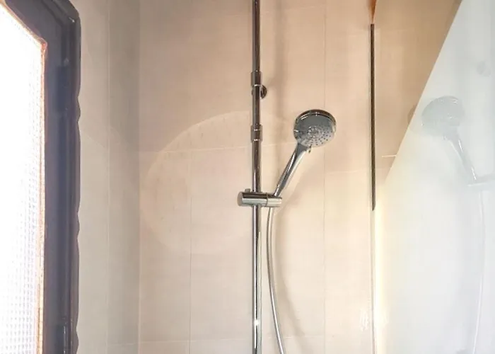 Authentique A Avec Vue Sur La Montagne Chalet